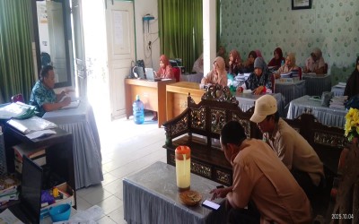 Rapat Evaluasi dan Pembentukan Panitia Program Adiwiyata di MIN 3 Parigi